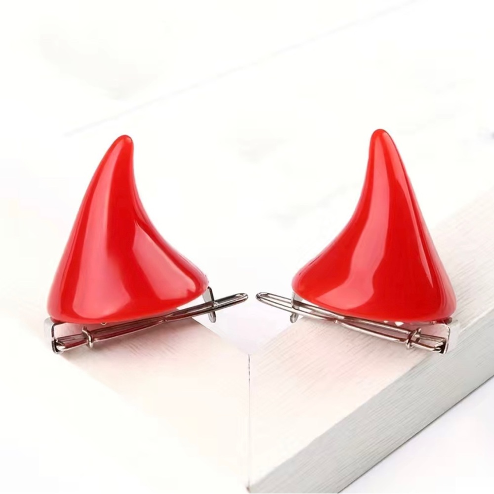 🛍️NIP 2pc Demon Horn Hair Clips